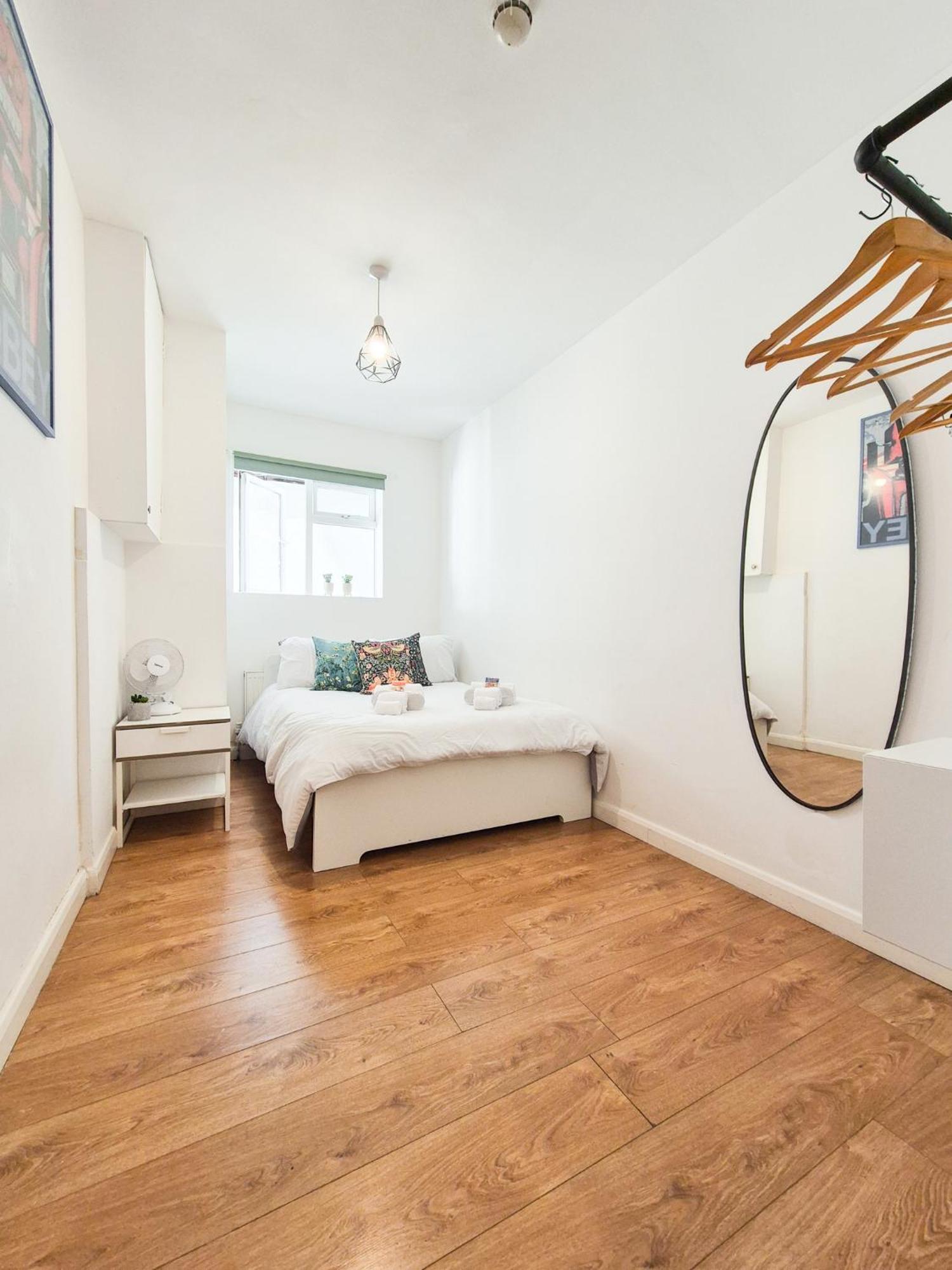 לונדון Two Bedroom In Islington מראה חיצוני תמונה